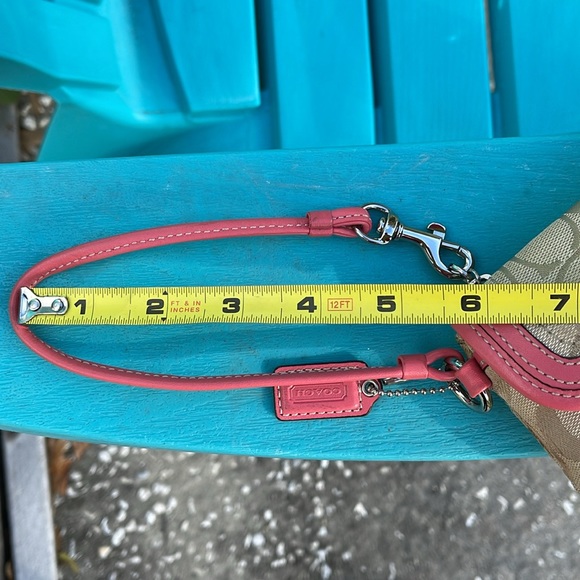 Coach wristlet - Picture 14 of 16
